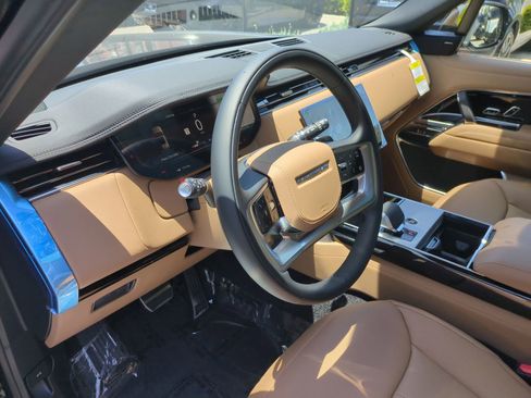 New 2026 Land Rover Range Rover SE AWD/4WD image 16