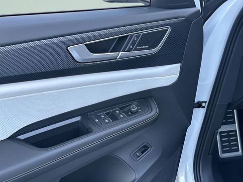 New 2026 Volkswagen Atlas Cross Sport SEL Premium R-Line image 13