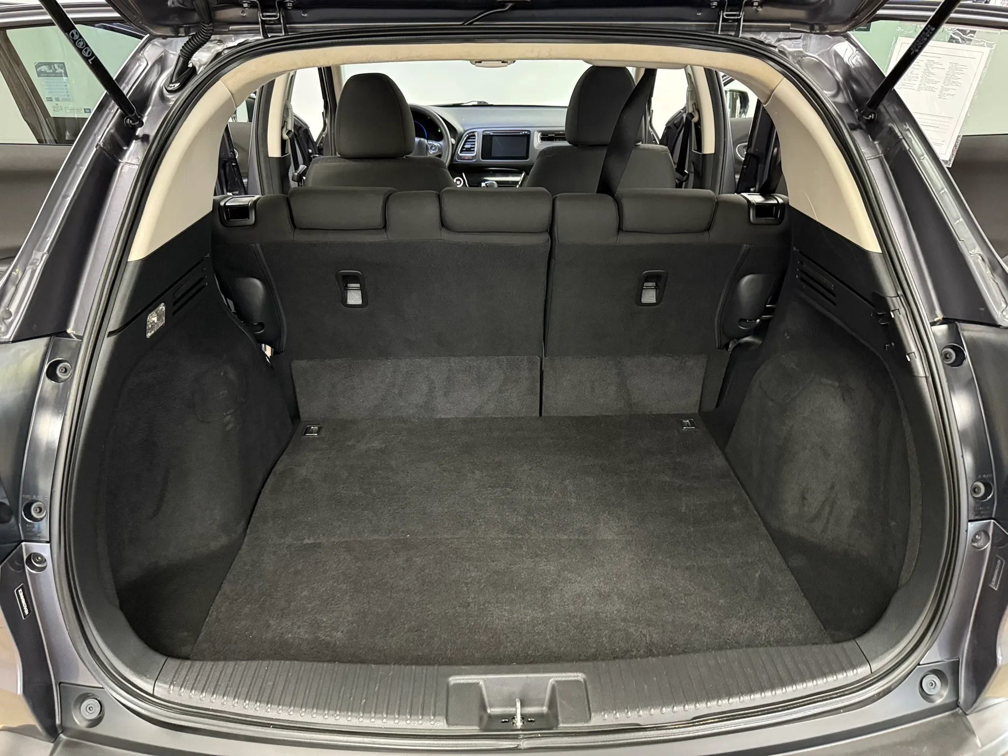 Used 2017 Honda HR-V EX image 13