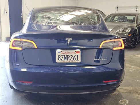 Used 2020 Tesla Model 3 Standard Range RWD image 3