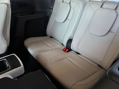 New 2026 Lincoln Aviator Reserve w/ Luxury Package RWD image 14