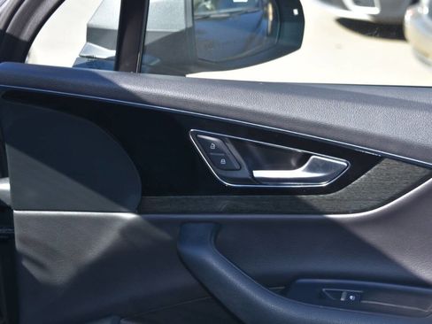 Used 2017 Audi Q7 2.0T Premium AWD/4WD image 38