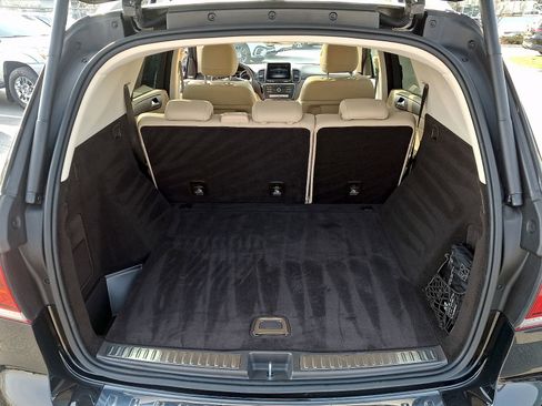 Certified 2019 Mercedes-Benz GLE 400 4MATIC image 30