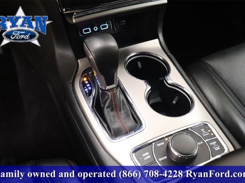 Used 2021 Jeep Grand Cherokee Trailhawk w/ Trailhawk Luxury Group image 22