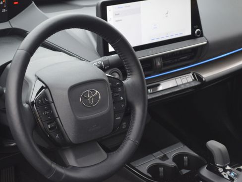 Used 2023 Toyota Prius Limited image 22