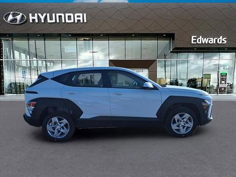 New 2026 Hyundai Kona SE image 10