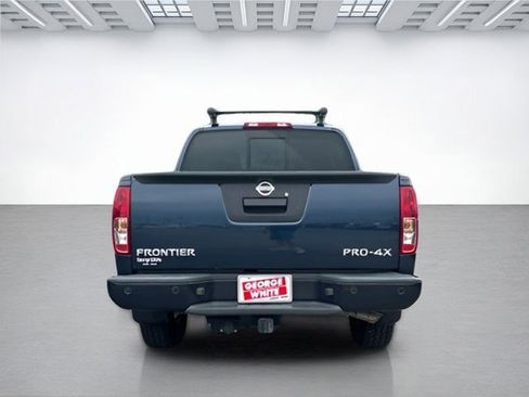 Used 2021 Nissan Frontier PRO-4X w/ Pro-4x Utility Package image 5