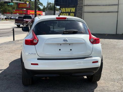 Used 2014 Nissan Juke S image 27
