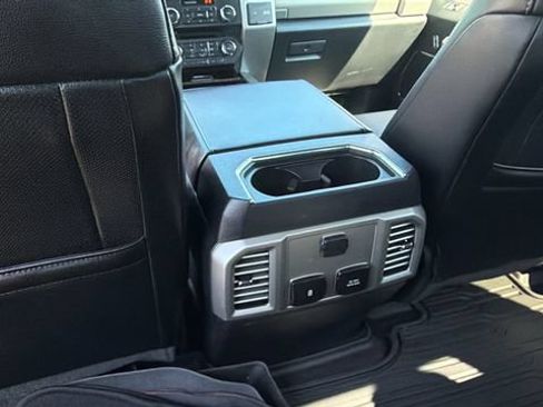 Used 2017 Ford F250 Lariat w/ Lariat Ultimate Package AWD/4WD image 22