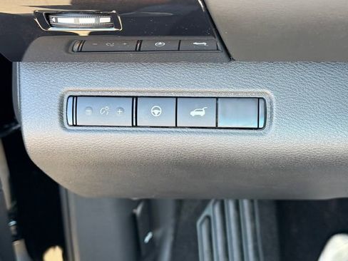 New 2026 Nissan Pathfinder SV FWD image 12