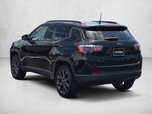 Used 2021 Jeep Compass Latitude w/ Sun and Sound Group AWD/4WD image 8