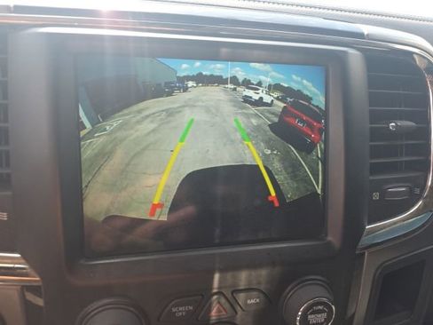 Used 2018 RAM 2500 Laramie w/ Sport Appearance Group AWD/4WD image 7