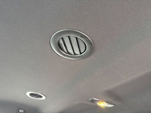 Used 2015 Ford Explorer Limited image 33