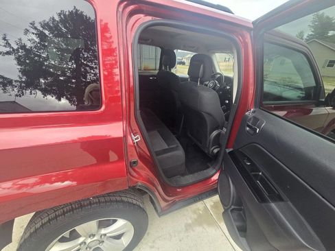 Used 2013 Jeep Patriot Latitude image 11