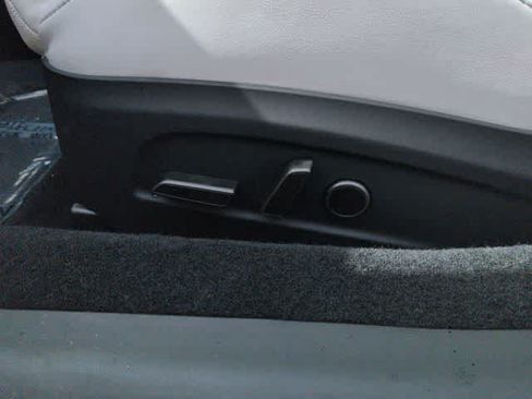 Used 2026 Tesla Model 3 Performance AWD/4WD image 16