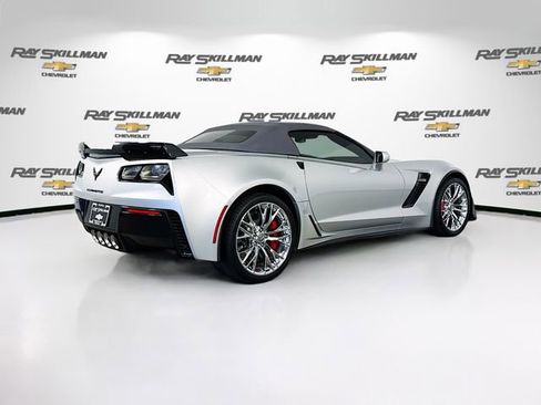 Used 2015 Chevrolet Corvette Z06 w/ 3LZ Preferred Equipment Group RWD image 7