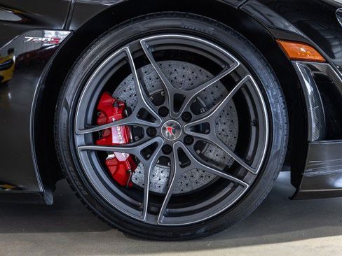 Used 2018 McLaren 720S Performance RWD image 35
