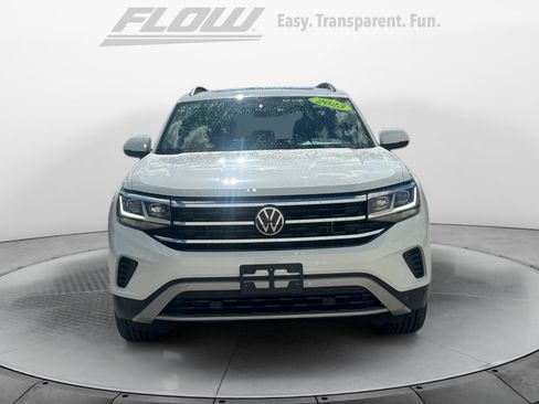 Used 2023 Volkswagen Atlas SE w/ Panoramic Sunroof Package image 3