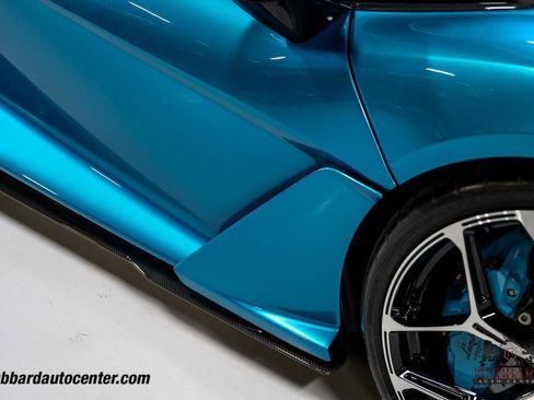 Used 2025 Lamborghini Revuelto AWD/4WD image 38