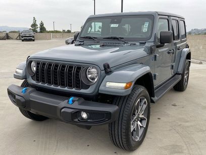 Used 2024 Jeep Wrangler Unlimited w/ Convenience Group