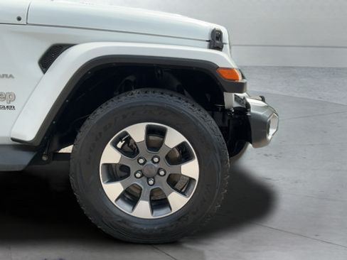Used 2021 Jeep Wrangler Unlimited Sahara w/ Safety Group AWD/4WD image 26