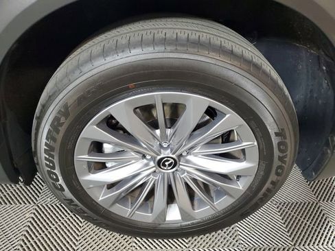 Used 2024 MAZDA CX-90 Plug-In Hybrid w/ Preferred AWD/4WD image 11