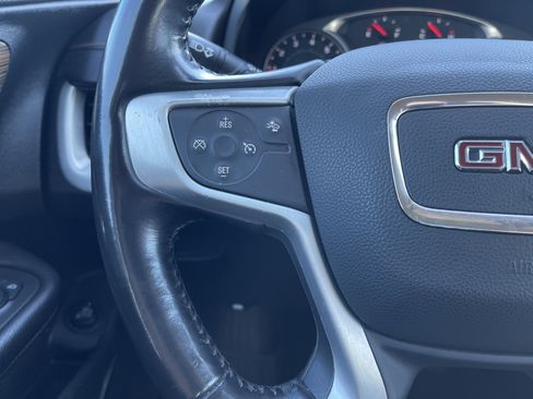 Used 2021 GMC Terrain SLE w/ Driver Convenience Package image 18