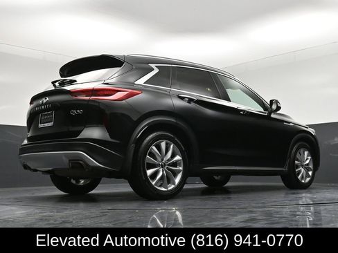 Used 2021 INFINITI QX50 Essential AWD/4WD image 30