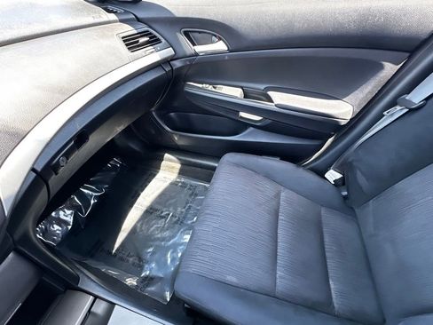 Used 2011 Honda Accord LX image 23