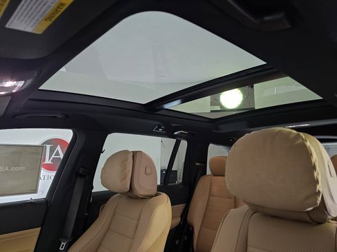 Used 2026 Mercedes-Benz GLS 580 4MATIC image 11
