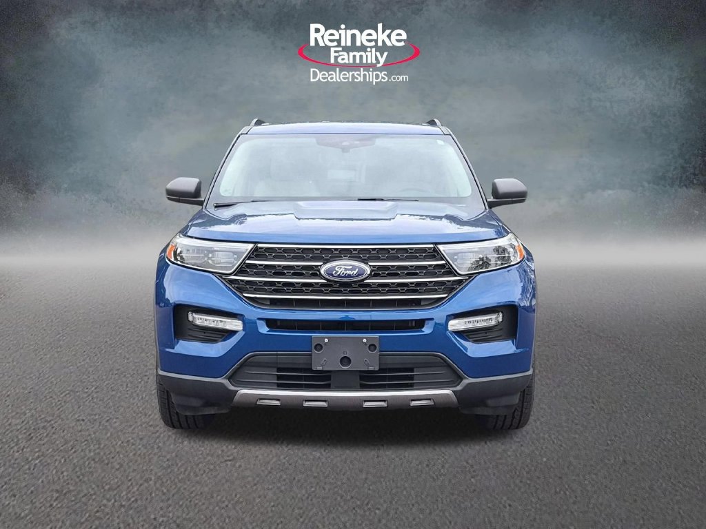 Used 2020 Ford Explorer XLT w/ Equipment Group 202A AWD/4WD image 2
