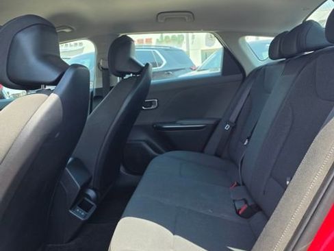 Used 2025 Kia K4 FWD image 11