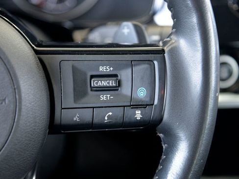 Used 2023 Nissan Pathfinder SL image 23