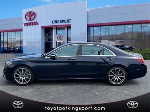 Used 2018 Mercedes-Benz S 560 Sedan image 2