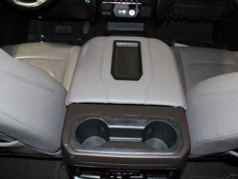 Used 2021 GMC Sierra 1500 SLT image 25