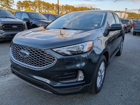 Certified 2024 Ford Edge SEL w/ Convenience Package image 8