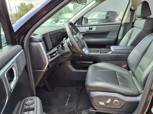 Used 2025 Hyundai Santa Fe SEL FWD image 10