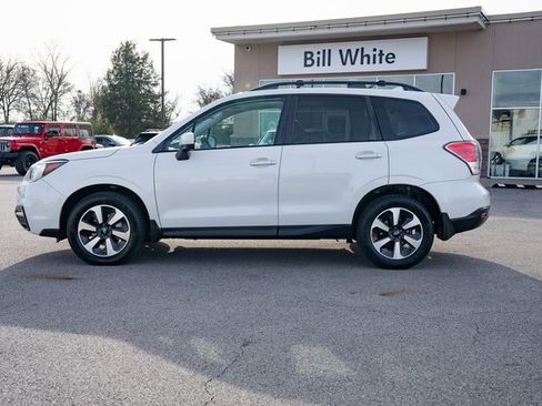Used 2018 Subaru Forester 2.5i Premium image 3