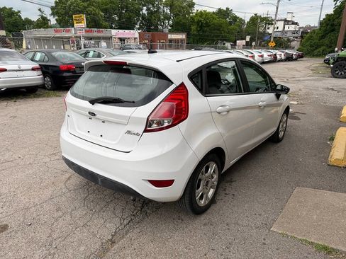 Used 2015 Ford Fiesta SE FWD image 5