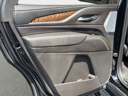 Used 2024 Cadillac Escalade Sport Platinum w/ Heavy-Duty Trailer Package AWD/4WD image 11