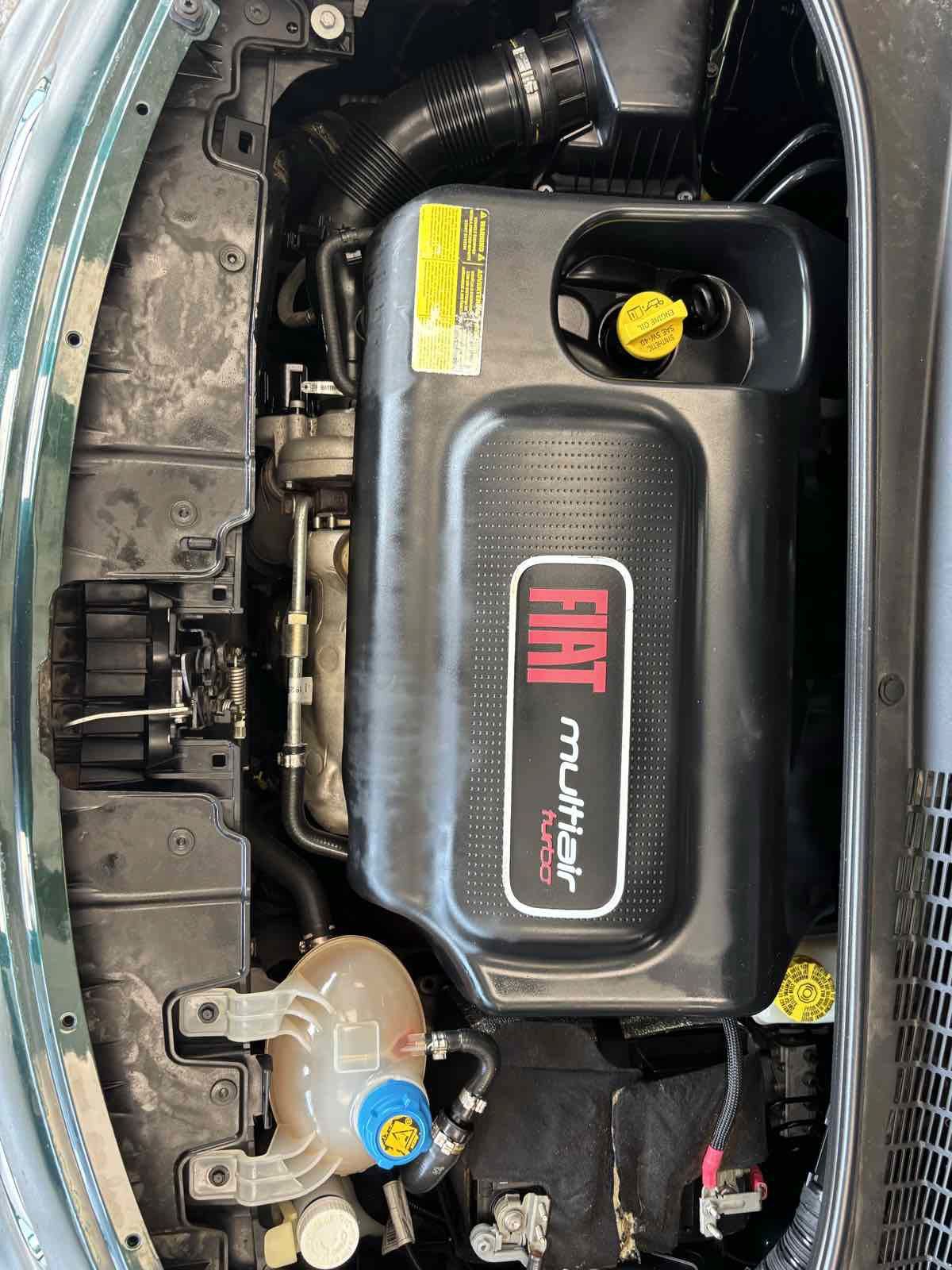 Used 2014 FIAT 500L Lounge FWD image 28