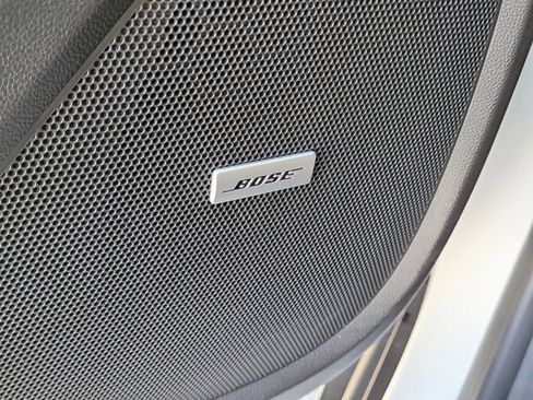 Used 2024 Chevrolet Traverse RS image 34