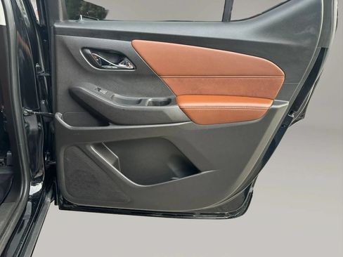 Used 2018 Chevrolet Traverse High Country w/ LPO, Floor Liner Package AWD/4WD image 25