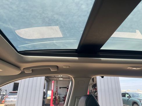 Used 2022 Nissan Rogue Platinum w/ Head-Up Display Package image 23