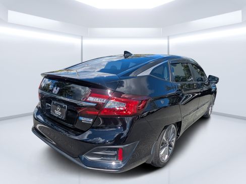 Used 2018 Honda Clarity Touring image 3