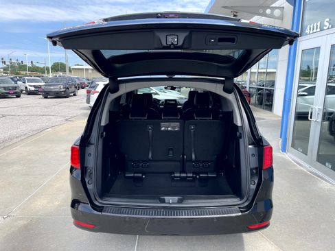 Used 2024 Honda Odyssey Elite image 9