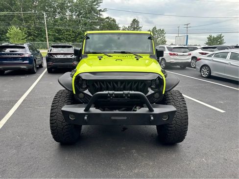 Used 2017 Jeep Wrangler Sport w/ Quick Order Package 24S AWD/4WD image 3