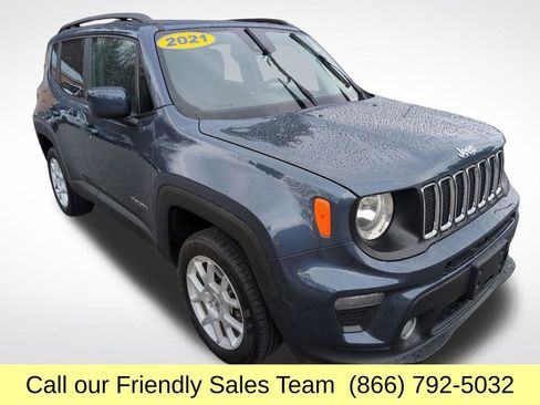 Used 2021 Jeep Renegade Latitude AWD/4WD image 9