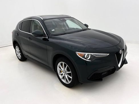 Used 2019 Alfa Romeo Stelvio Ti Lusso w/ Quick Order Package 22X Lusso AWD/4WD image 2