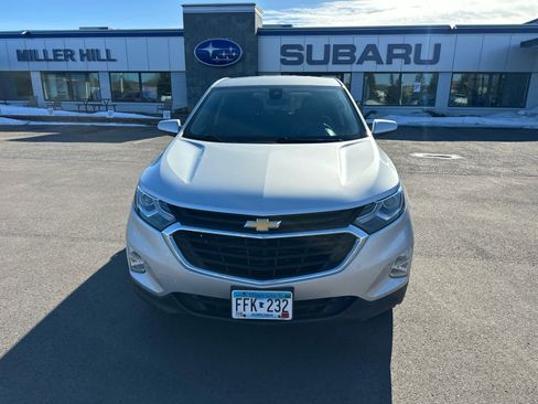 Used 2021 Chevrolet Equinox LT image 2